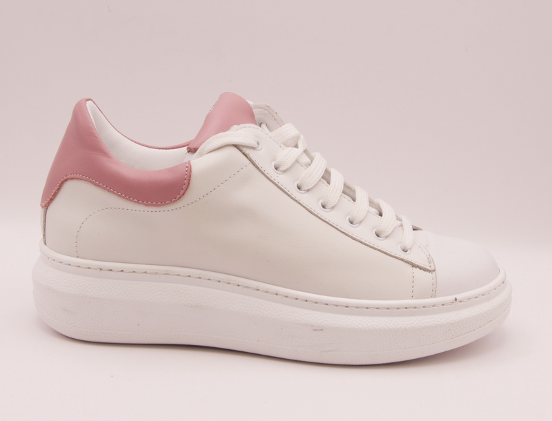 Womens' Leather Sneaker