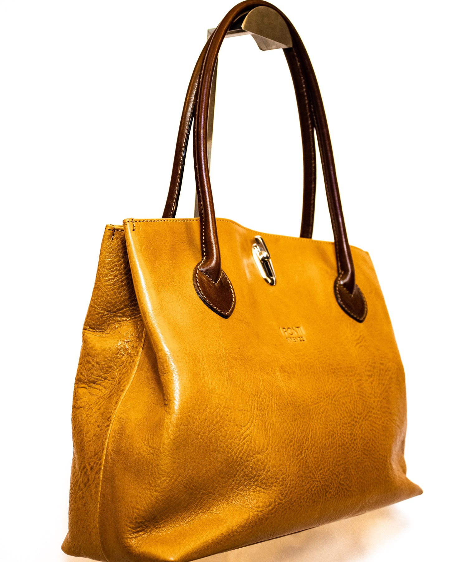 Hand Tanned Leather Bag - (Mod. 7304)