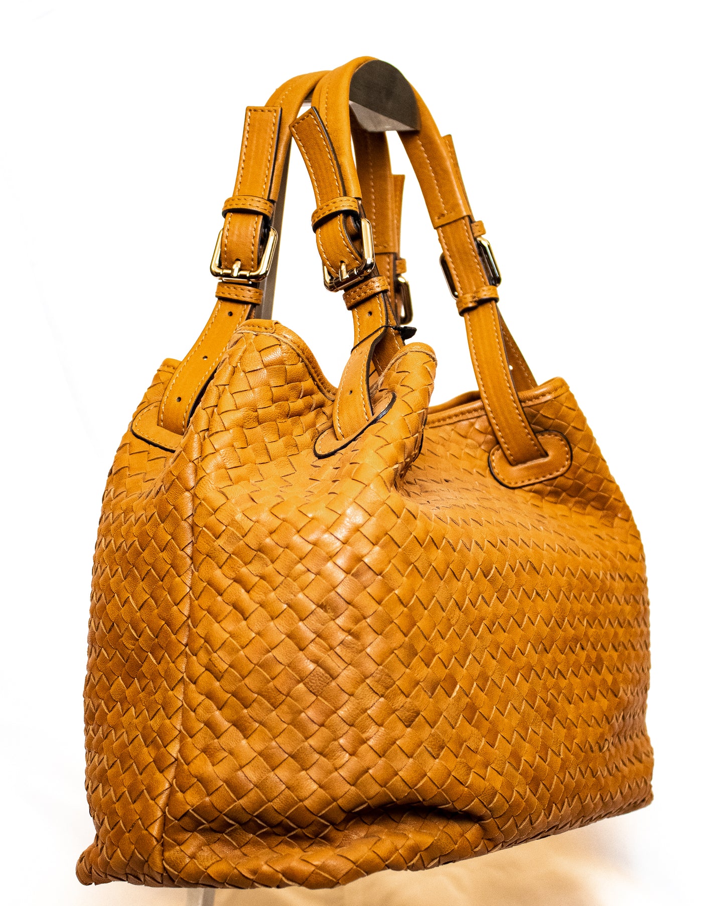 Hand woven leather Hobo bag  - (Mod. 6743)