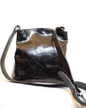 Load image into Gallery viewer, Flower Imprinted Crossbody Bag - (Mod. 1198)
