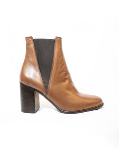 Chelsea Style Leather Boots - (Art. 7091)