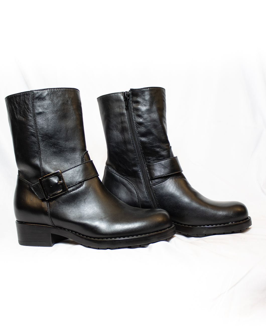 Nubuck Leather Ankle Boots - (Art. 7069)