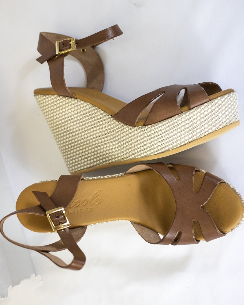 Ultra-Light Platform Leather Sandals - (Art. 6656)