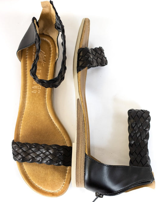 Two Strap Woven Flat Leather Sandals - (Art. 6680)