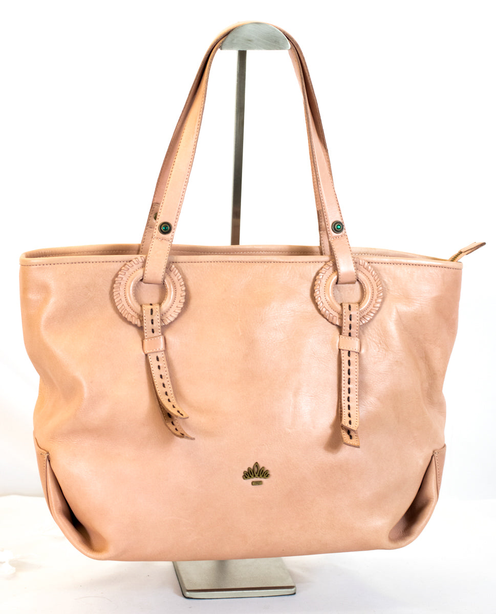 Stylish hand tanned bag - (Mod. 6752)