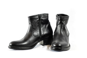 Classic Leather Ankle Boots - (Art. 7075)