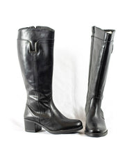 Load image into Gallery viewer, Everyday Comfortable Leather Boots - (Art. 7121)
